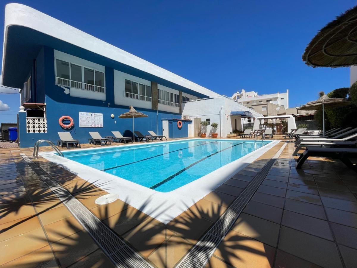 Apartamentos Cel Blau Santa Eularia des Riu Esterno foto