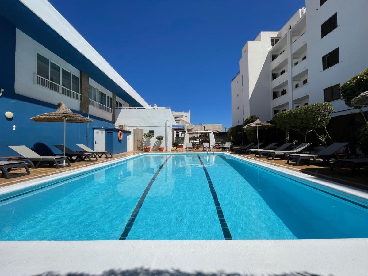 Apartamentos Cel Blau Santa Eularia des Riu Esterno foto