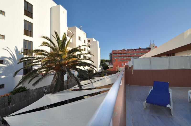 Apartamentos Cel Blau Santa Eularia des Riu Esterno foto